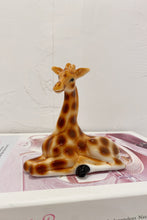 Giraffe Statue