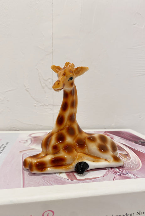 Giraffe Statue