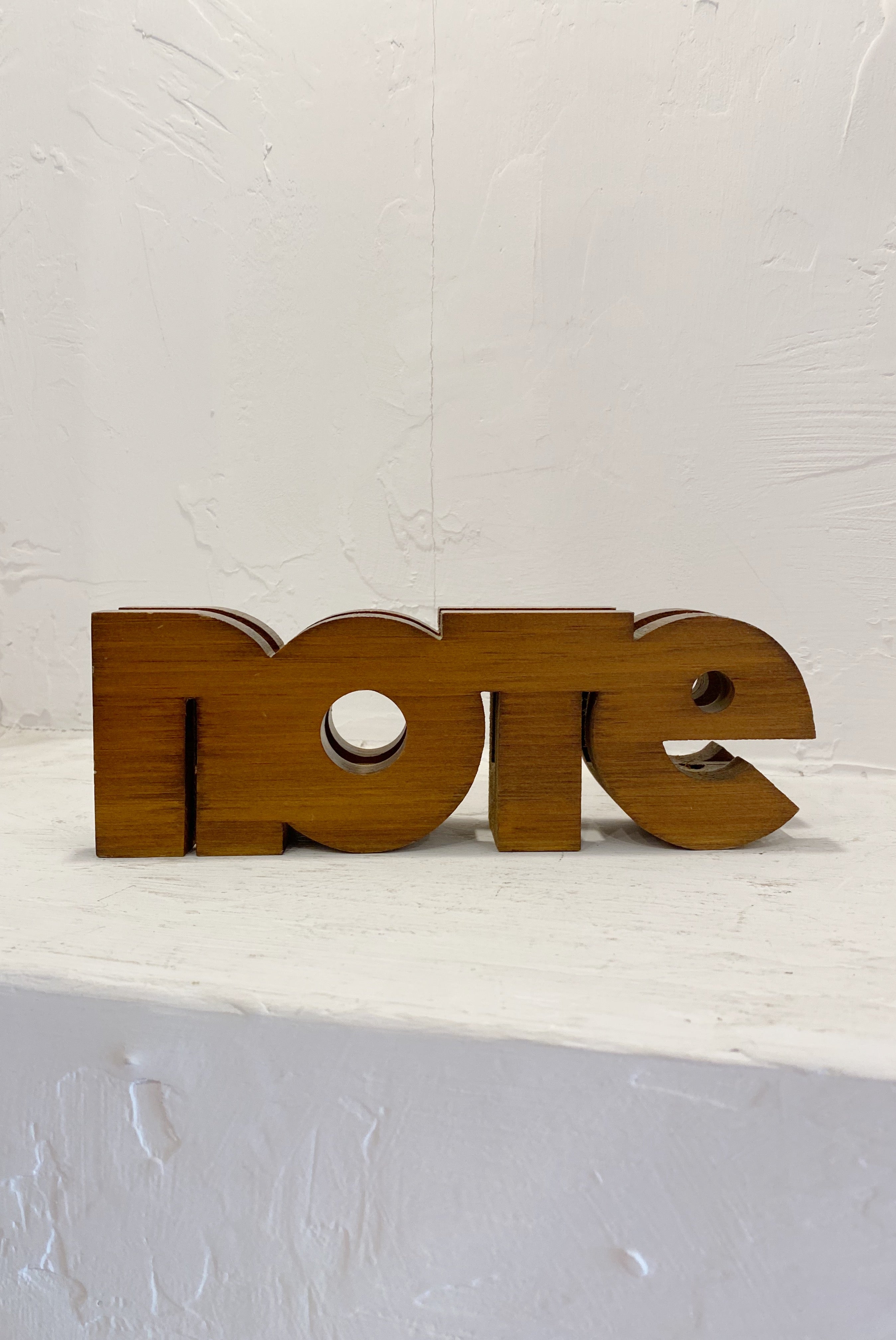 Note Holder