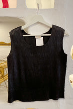 Pleated Tank