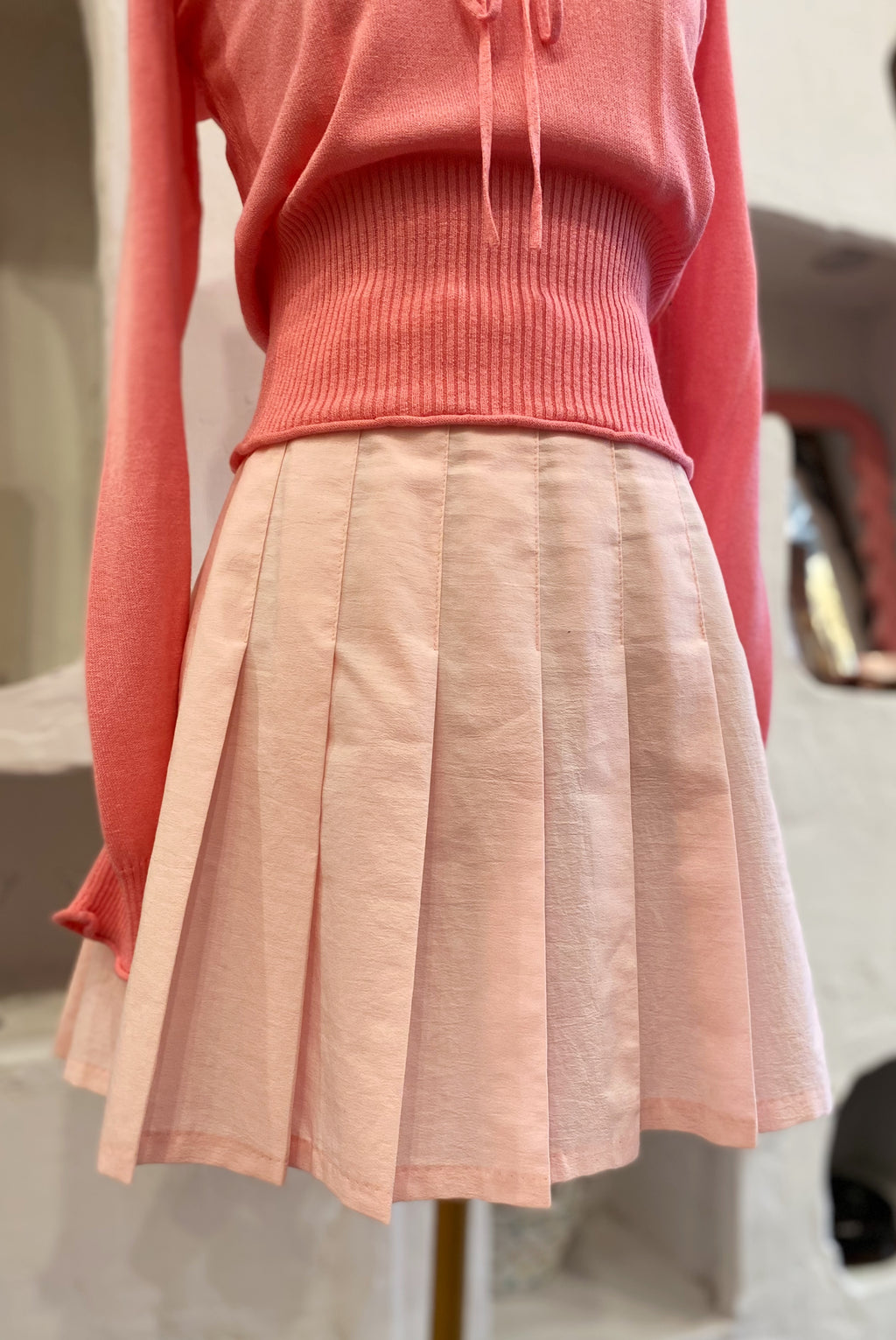 Retro Pink Pleated Mini Skirt
