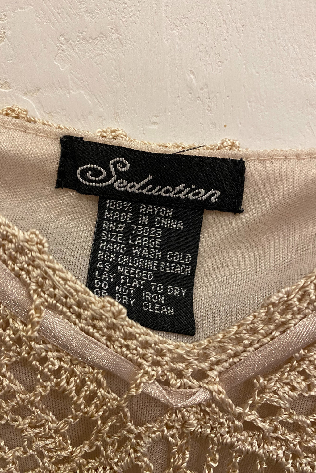 Y2K Beige Lined Crochet Tank Top