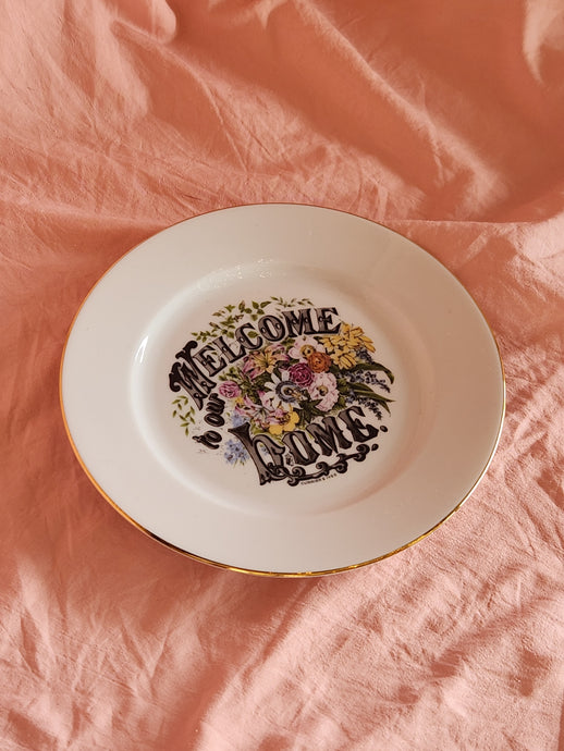 Welcome Decorative Plate