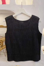 Pleated Tank
