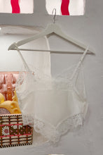 V-Hem Cami
