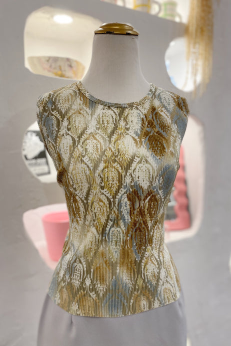 Pleated Tank