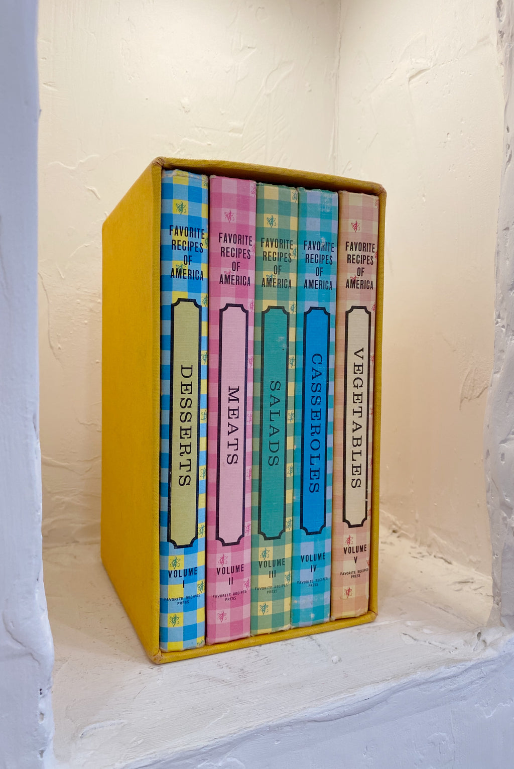 Retro Hardcover Cookbook Box Set