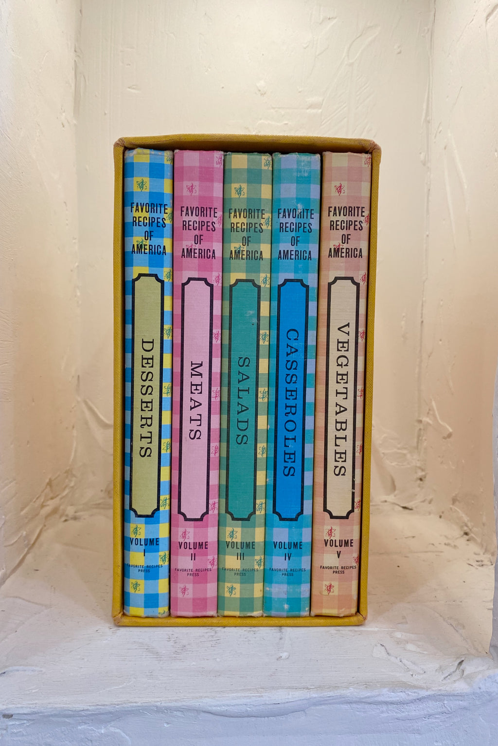 Retro Hardcover Cookbook Box Set