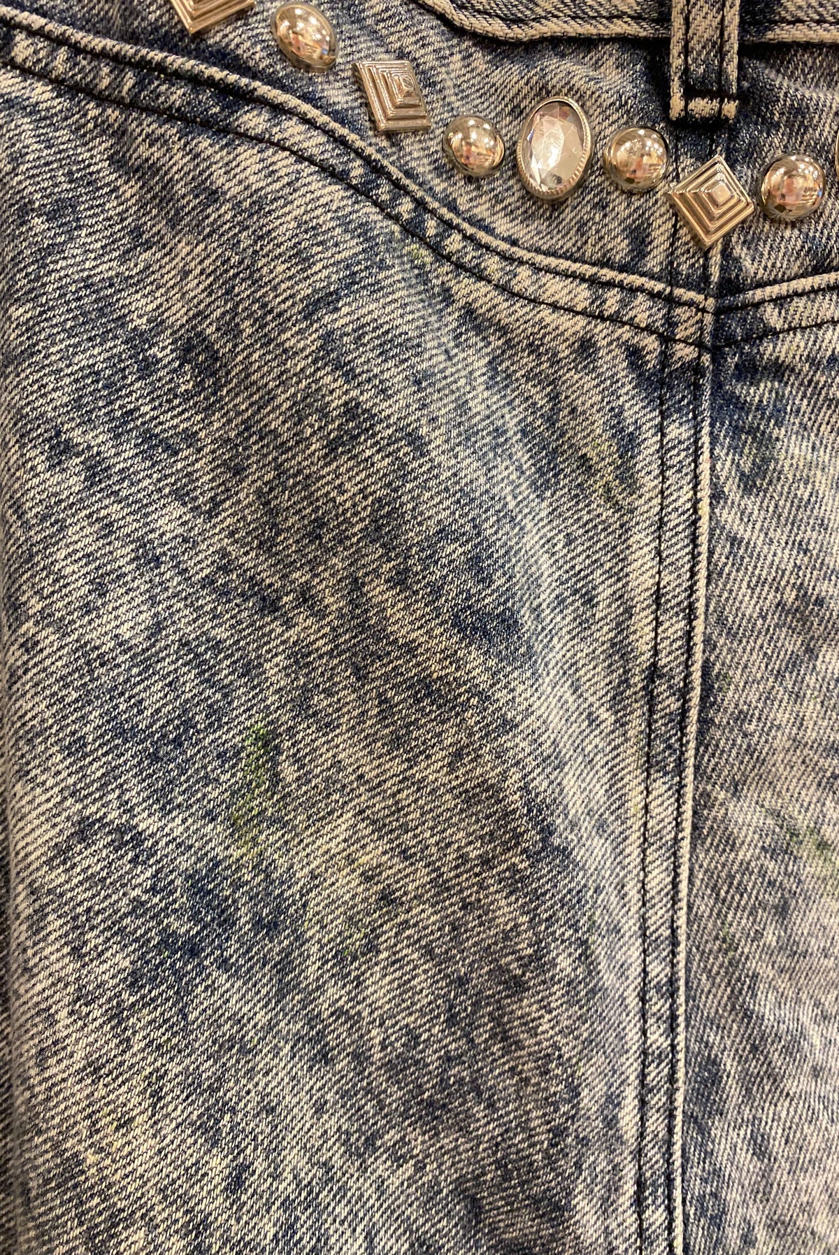 Embellished 80s Acid Wash Mom Jeans
