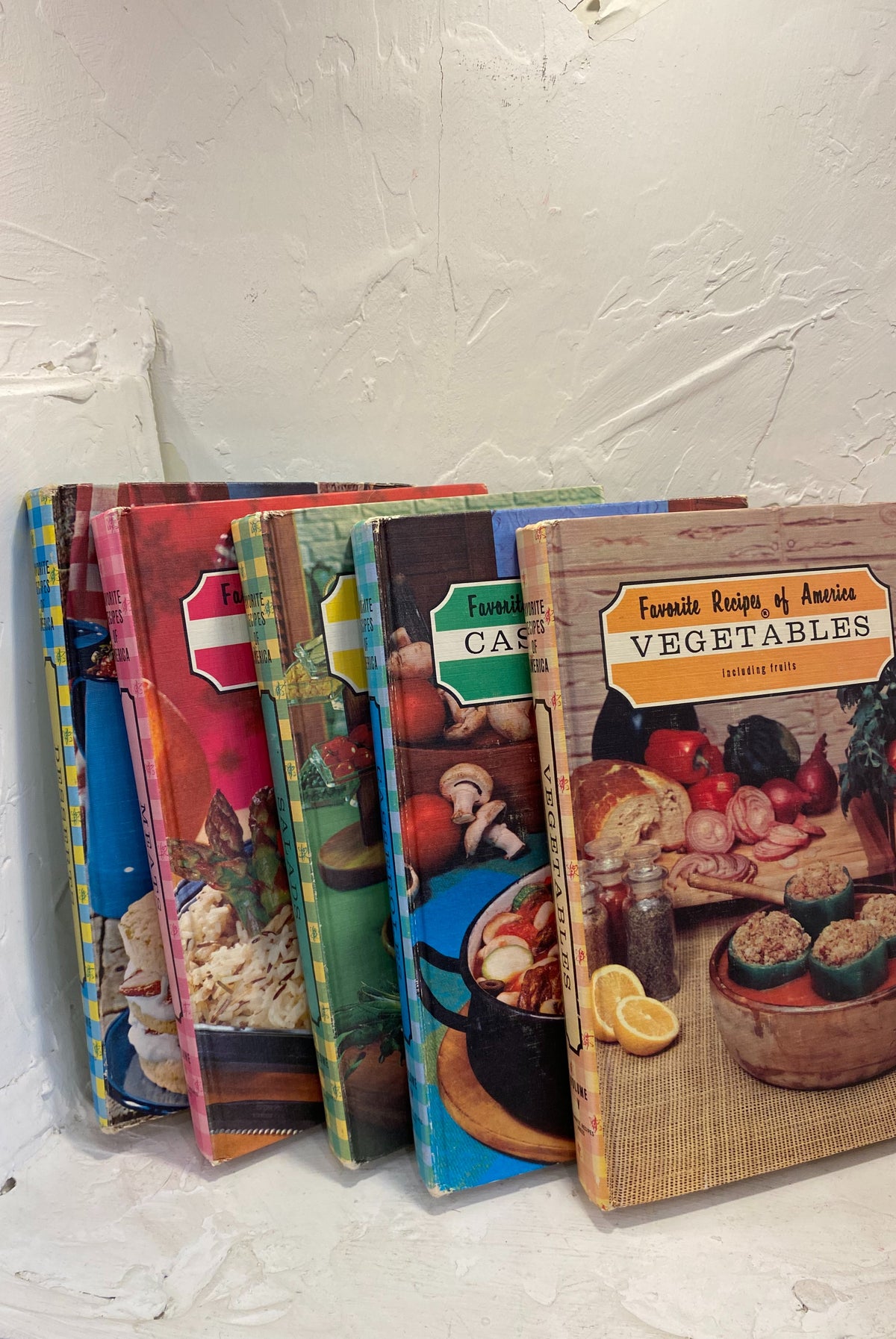 Retro Hardcover Cookbook Box Set