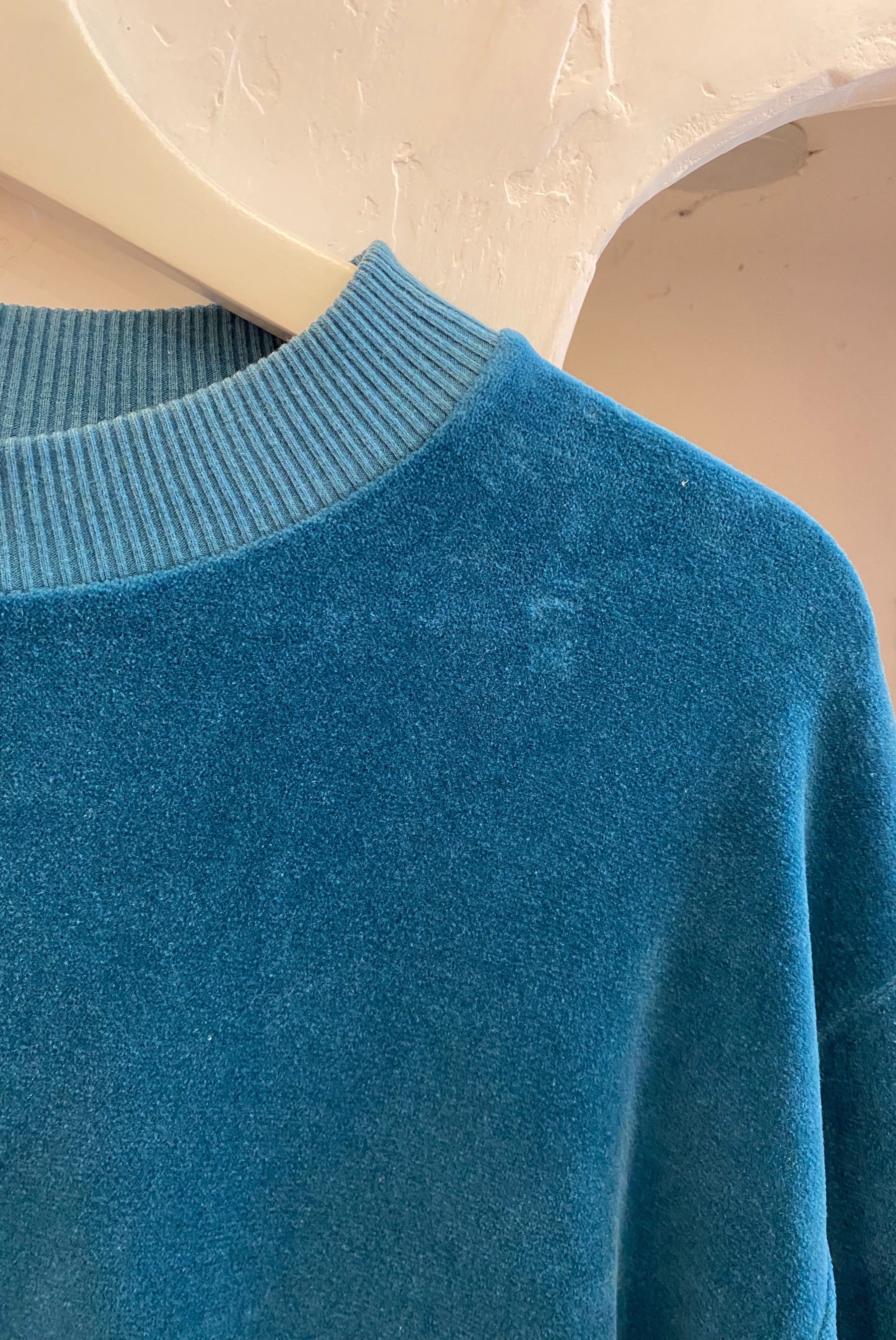 Velvet Pullover