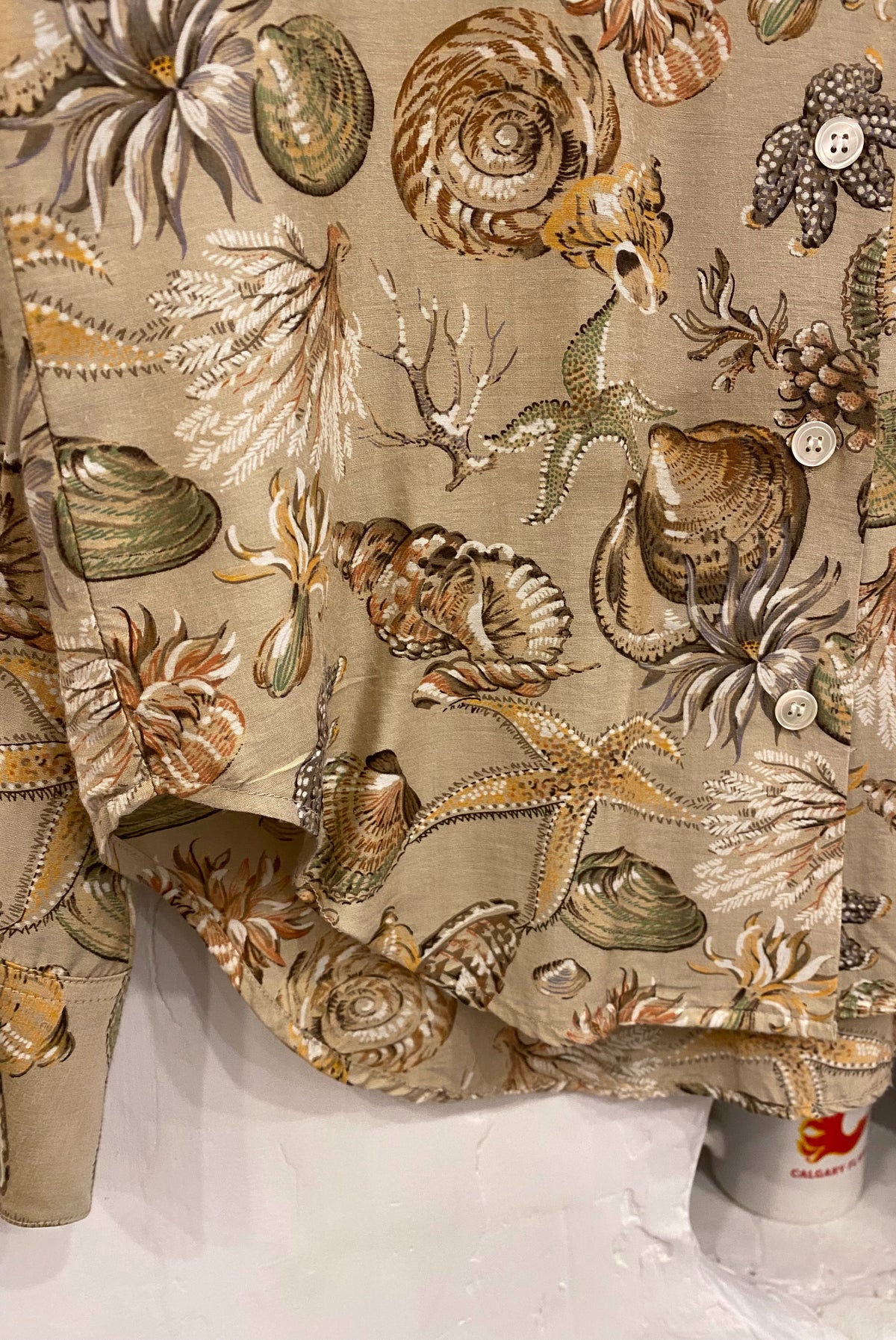 Vintage Tan Seashell Pattern Button Up