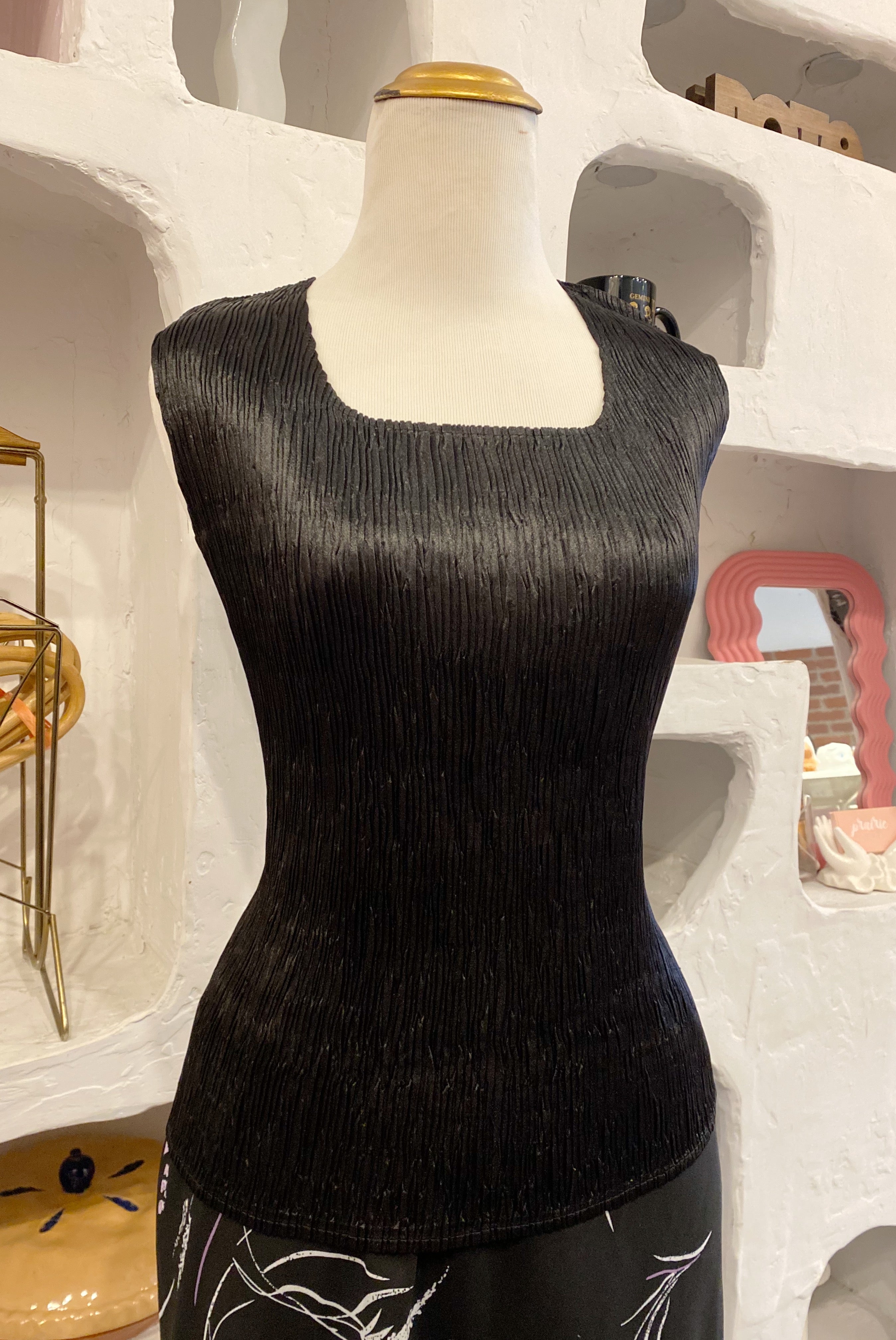 Pleated Tank