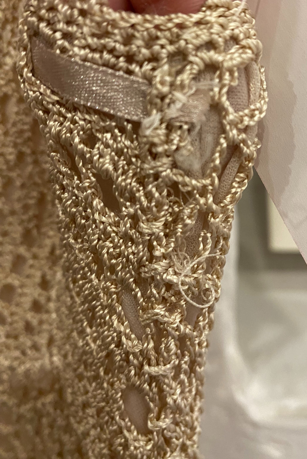 Y2K Beige Lined Crochet Tank Top