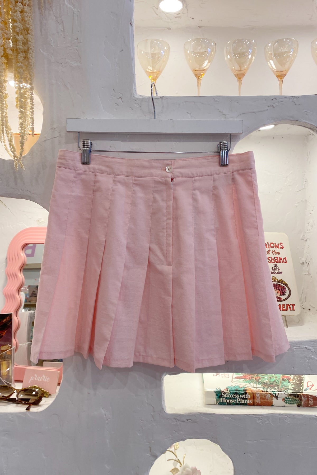 Retro Pink Pleated Mini Skirt