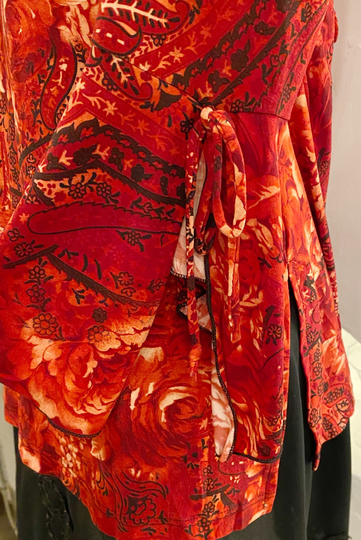 Y2K Red Floral Top with Trumpet Sleeves