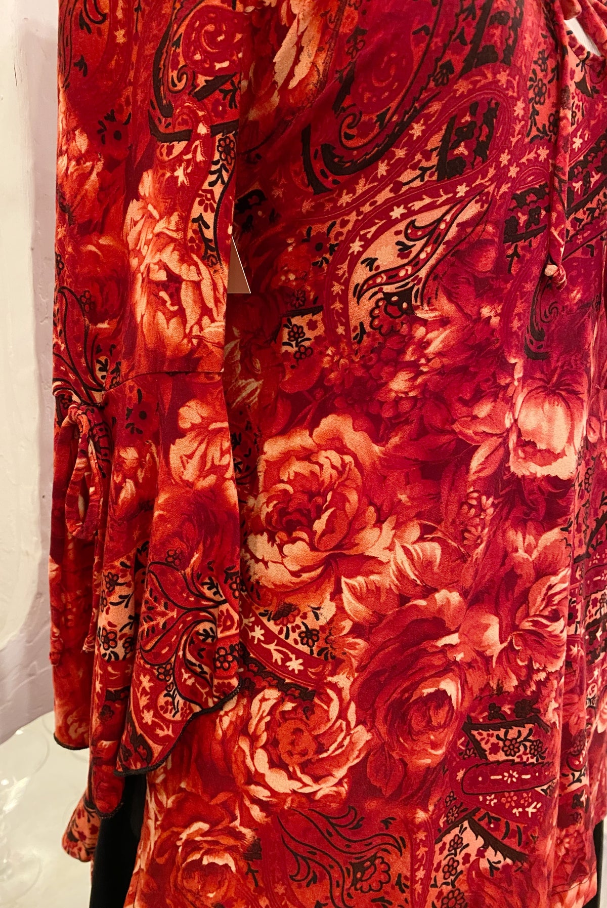 Y2K Red Floral Top with Trumpet Sleeves